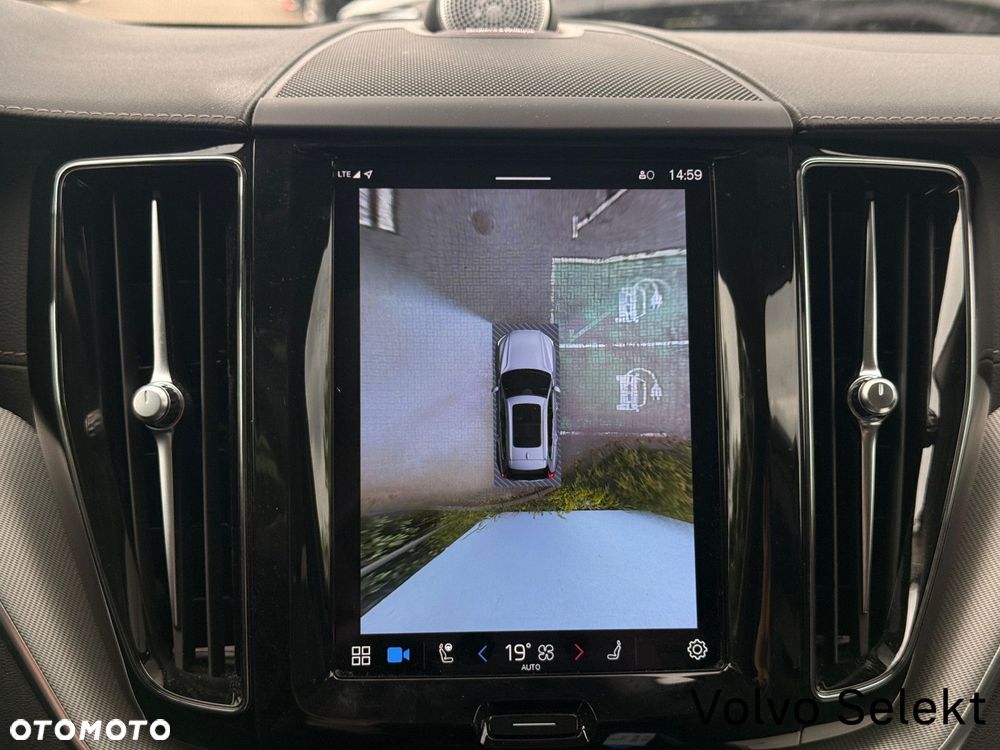 Volvo XC 60 - 21