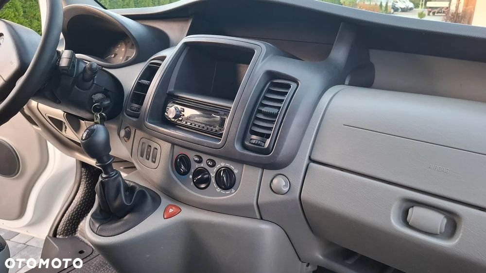 Opel VIVARO - 16