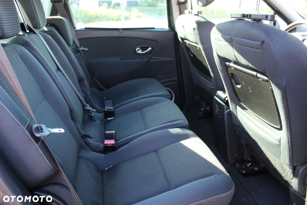 Renault Scenic 1.6 16V Limited - 9