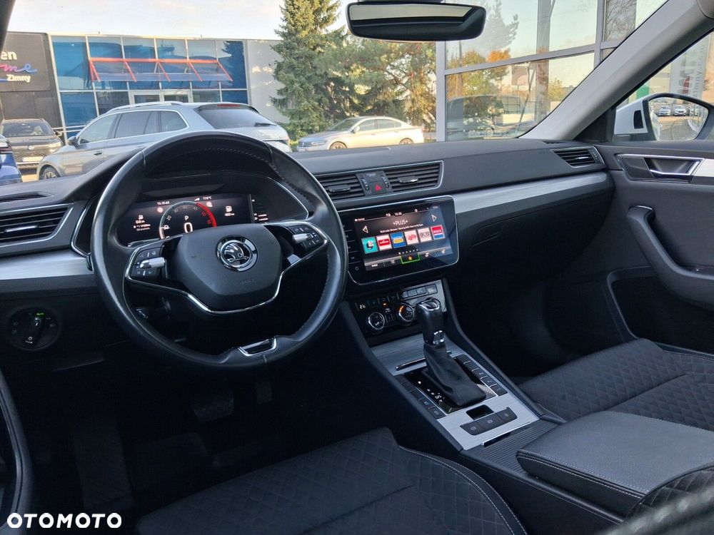 Skoda Superb 2.0 TDI SCR Ambition DSG - 9