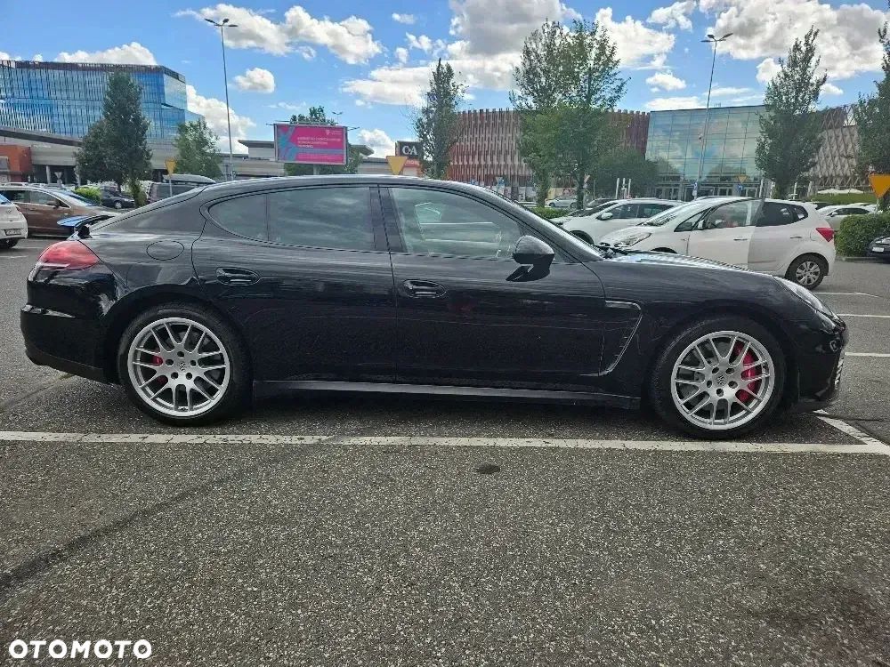 Porsche Panamera GTS - 2
