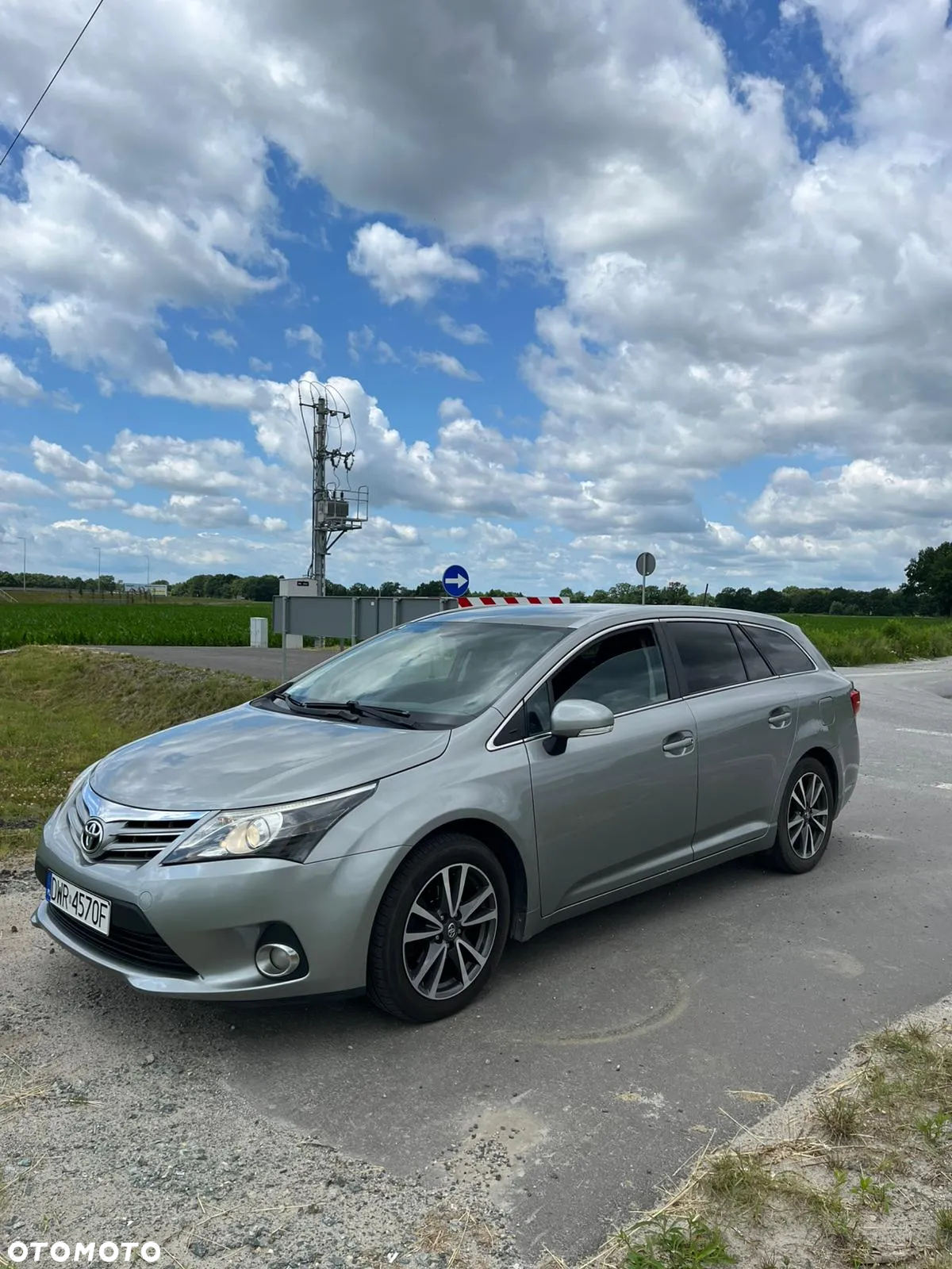 Toyota Avensis Combi 2.0 D-4D - 5