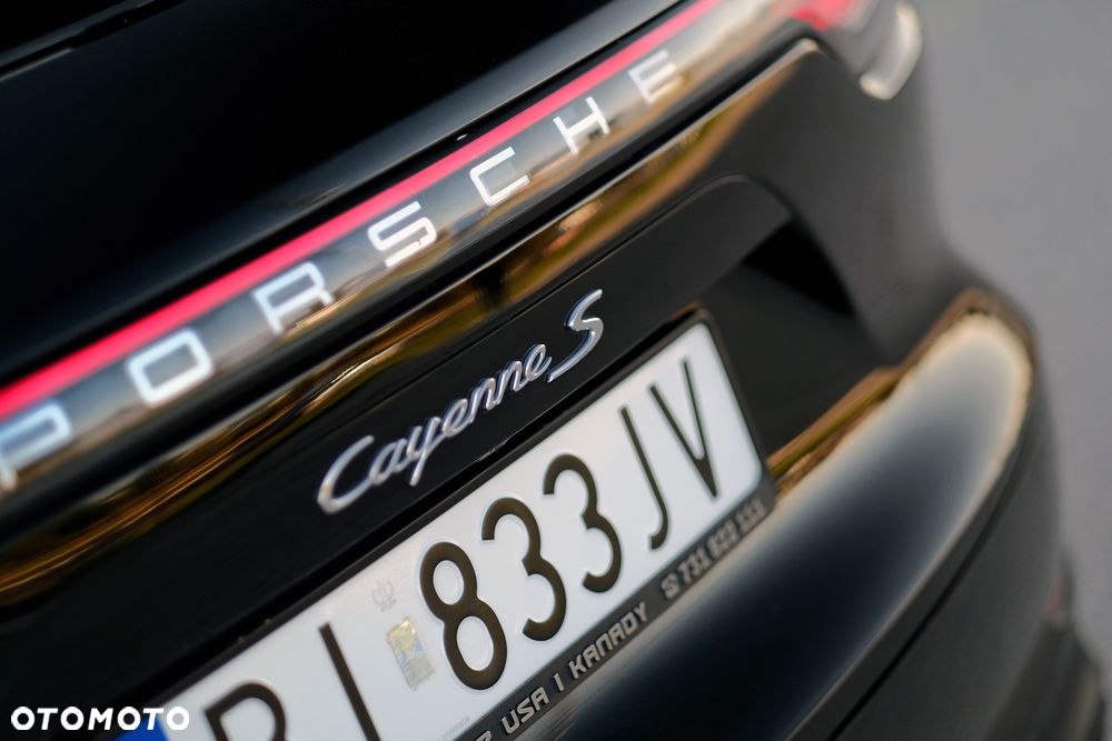 Porsche Cayenne S Tiptronic S Platinum Edition - 17