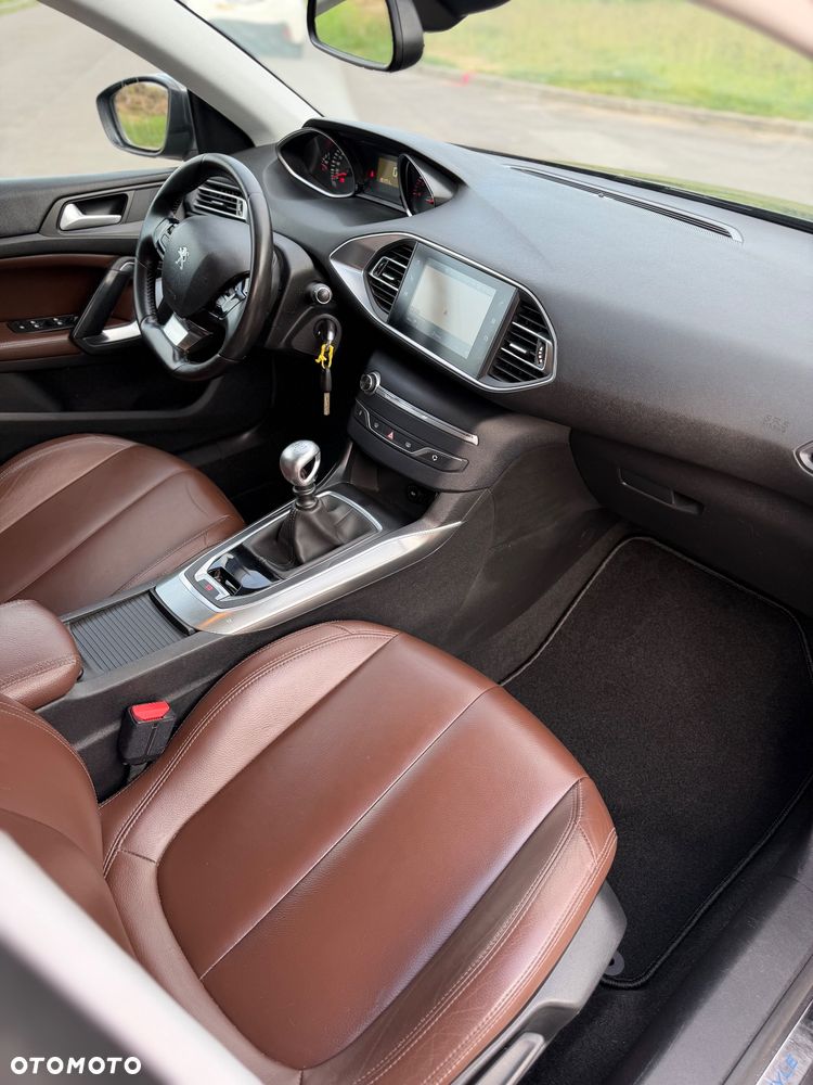 Peugeot 308 BlueHDi 120 Stop & Start Style - 10