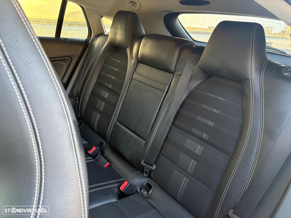 Mercedes-Benz CLA 180 d Shooting Brake Urban Aut. - 13