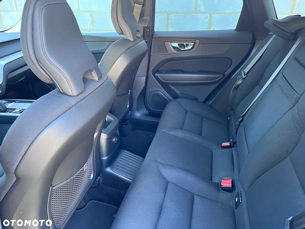 Volvo XC 60 T6 AWD Recharge Geartronic Inscription Expression - 10