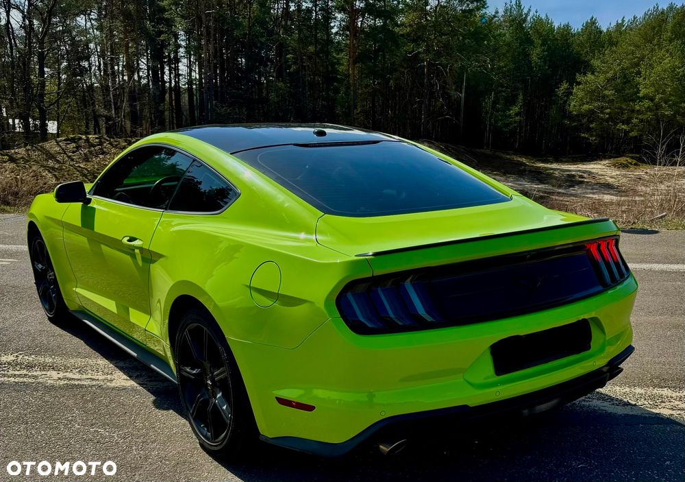 Ford Mustang - 11