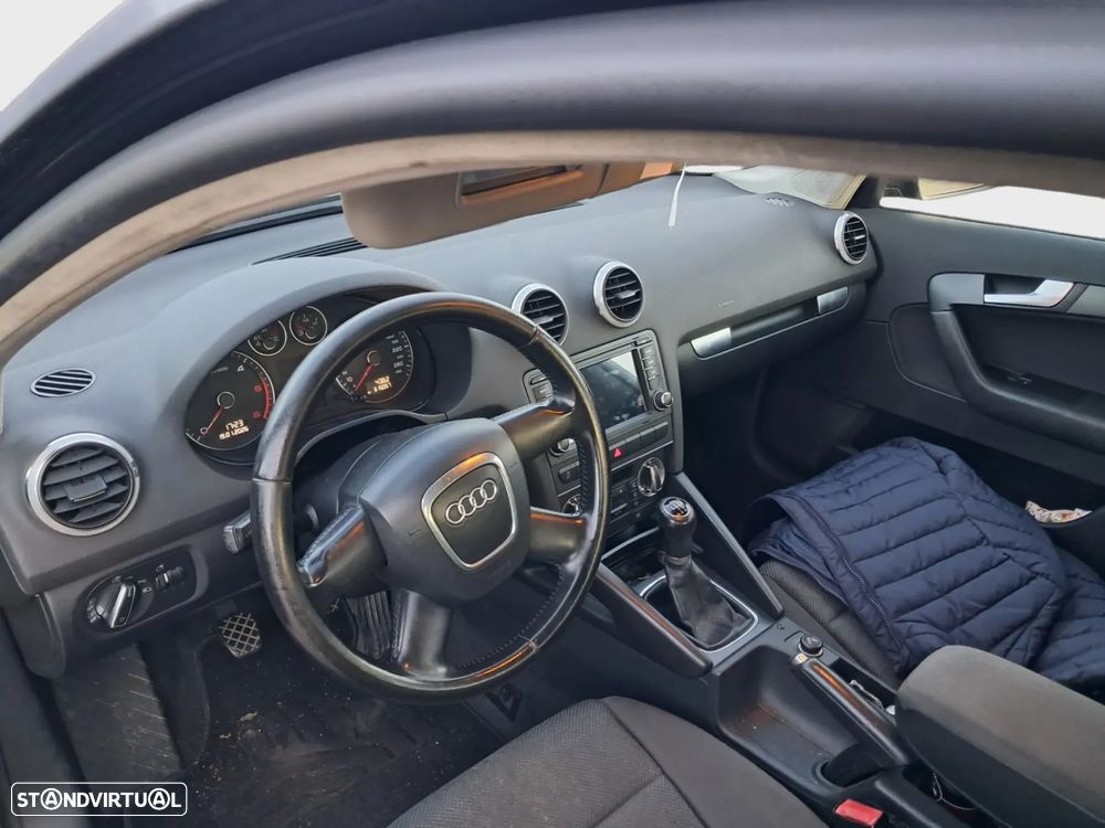 Audi A3 Sportback 1.6 TDI Attraction - 5