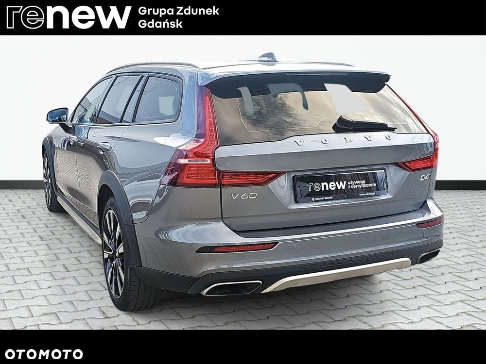 Volvo V60 Cross Country Pro D4 AWD - 11
