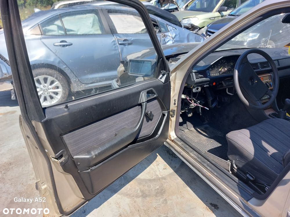 Zderzak MERCEDES 124 92R lampy,drzwi,klapa.... - 8