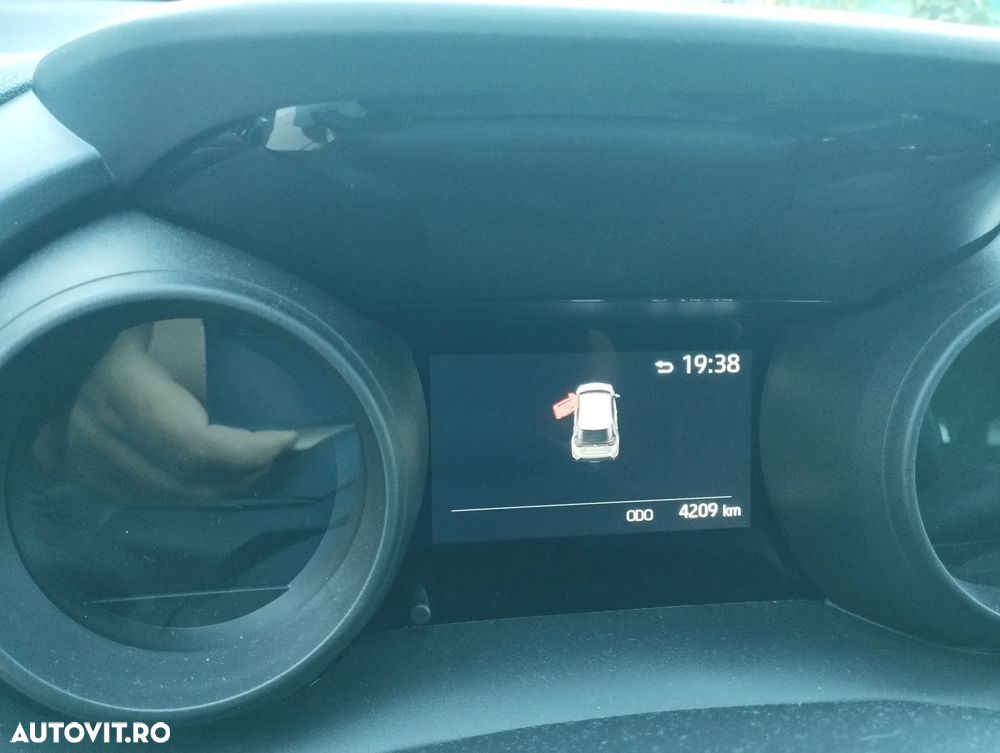 Toyota Yaris - 5