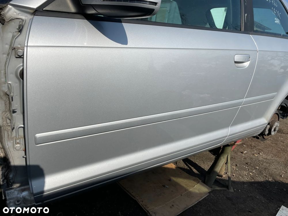 DRZWI LEWY PRZÓD AUDI A3 8P 3D LX7W - 1