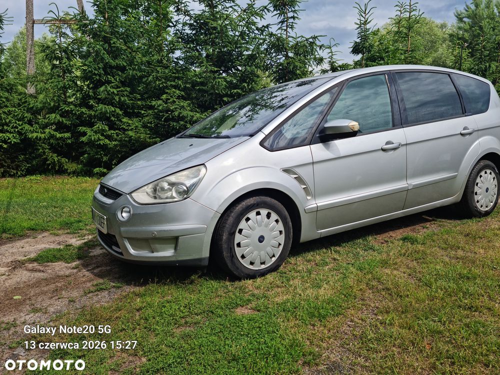 Ford S-Max - 13