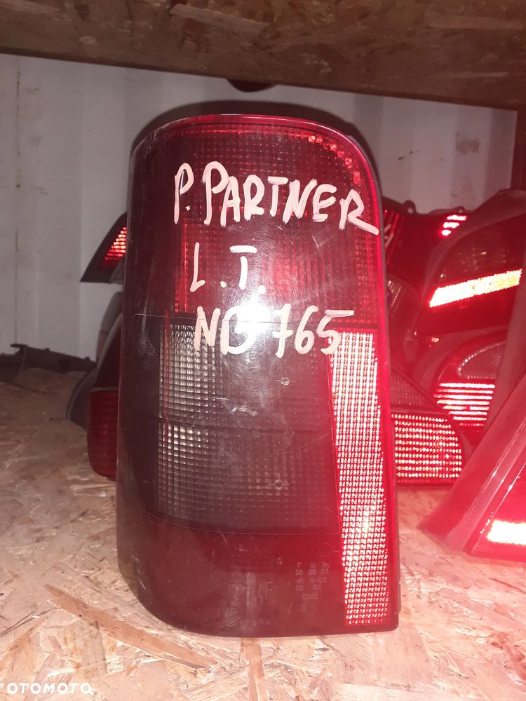 LAMPA TYLNA TYŁ LEWY LEWA PEUGEOT PARTNER - 1