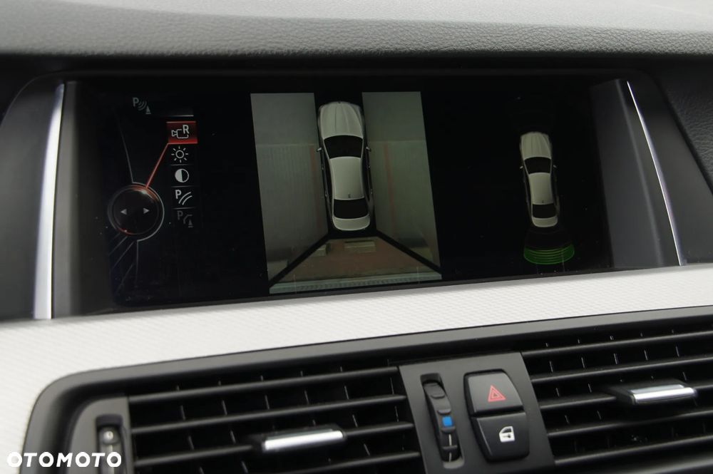 BMW Seria 5 535i xDrive - 18