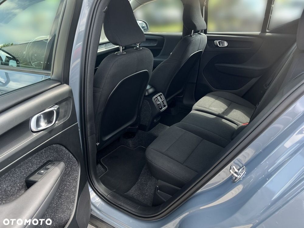 Volvo XC 40 T3 Momentum - 18