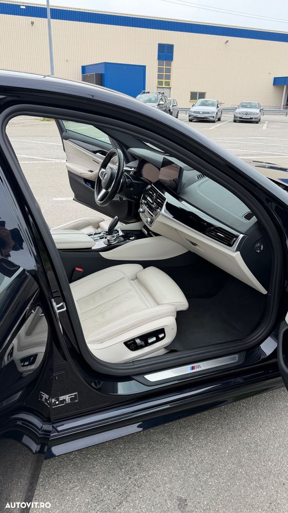 BMW Seria 5 530i AT MHEV - 9