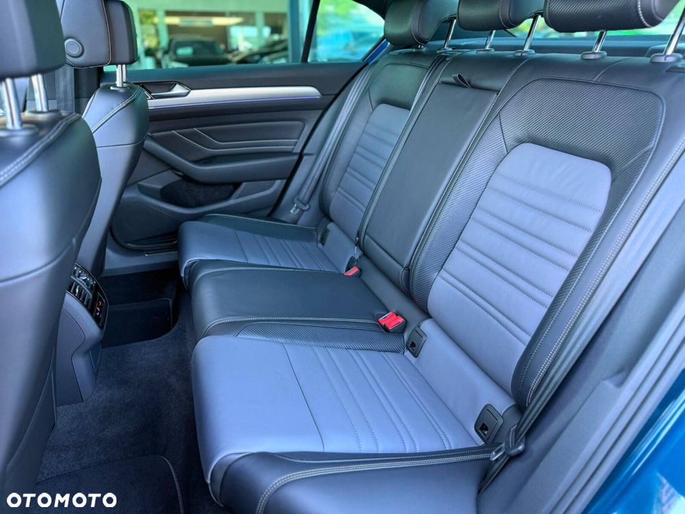 Volkswagen Passat 2.0 TDI EVO Essence DSG - 27