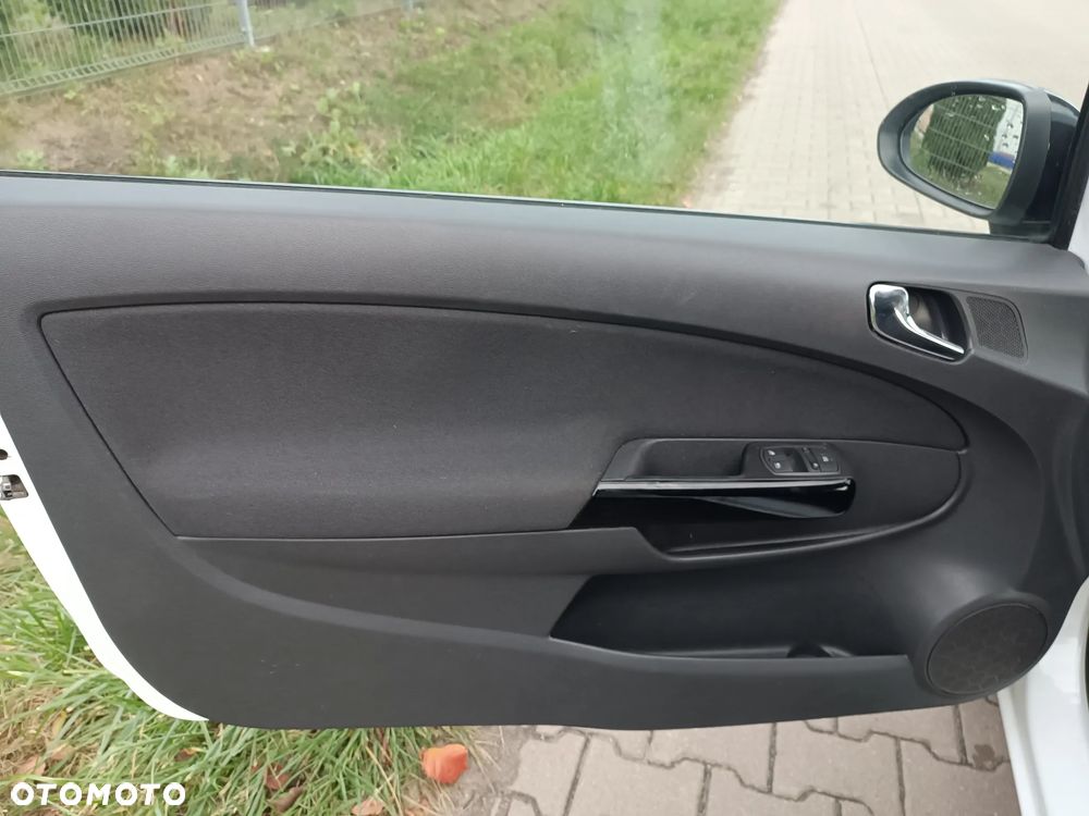 Opel Corsa 1.4 16V Color Elegance - 12