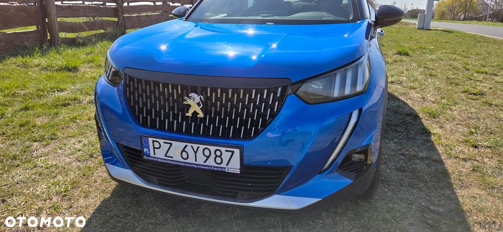 Peugeot 2008 PureTech 130 EAT8 GT - 4