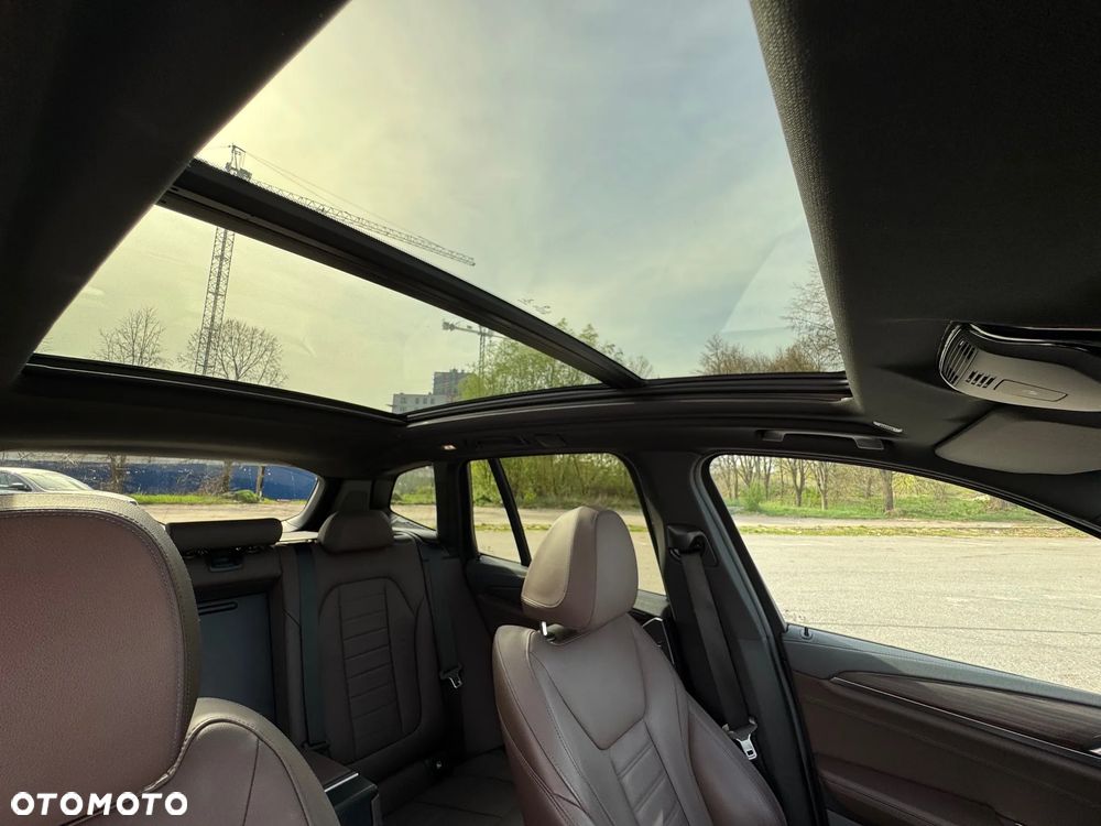 BMW iX3 80kWh Impressive - 32