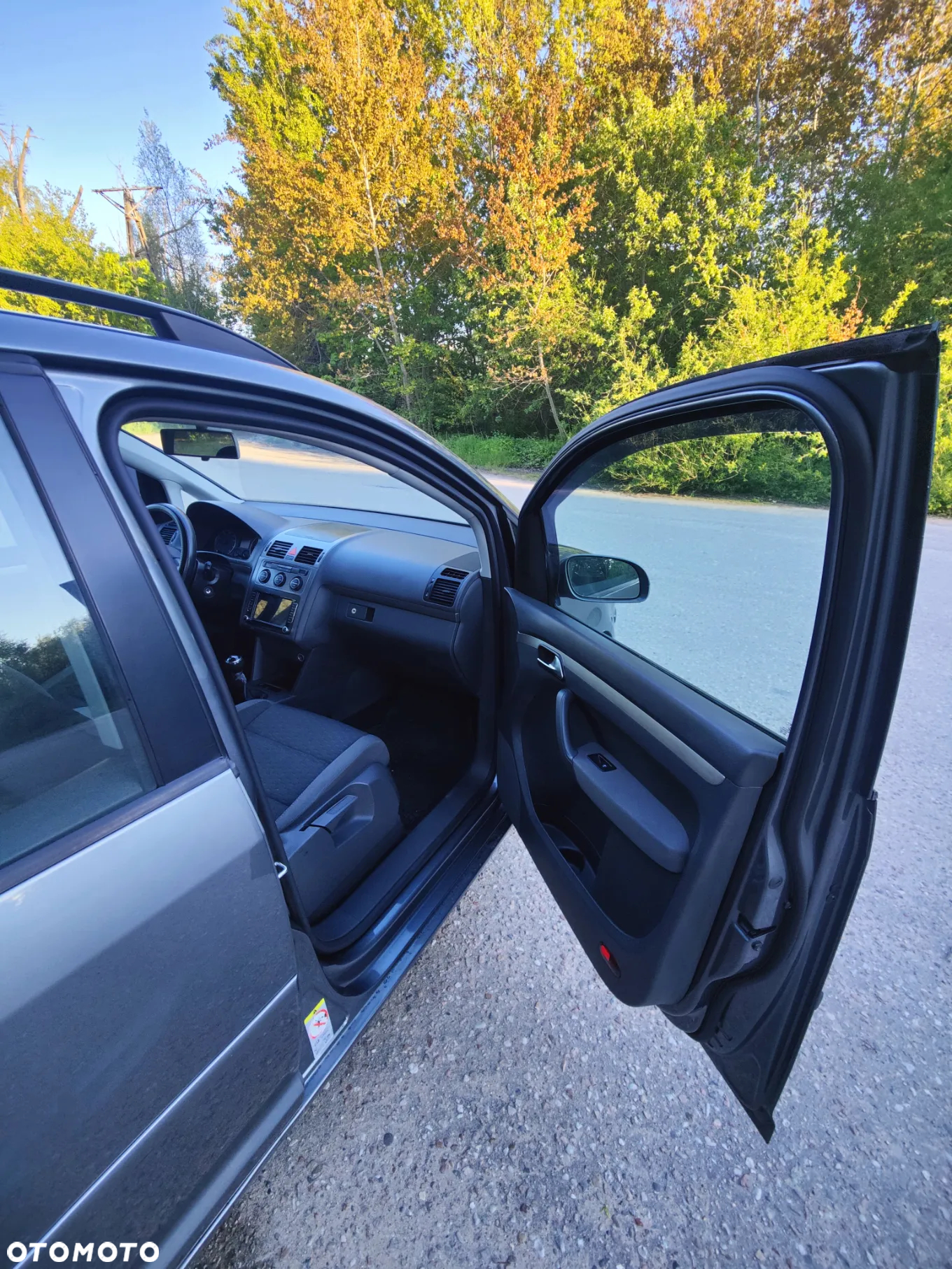 Volkswagen Touran - 16