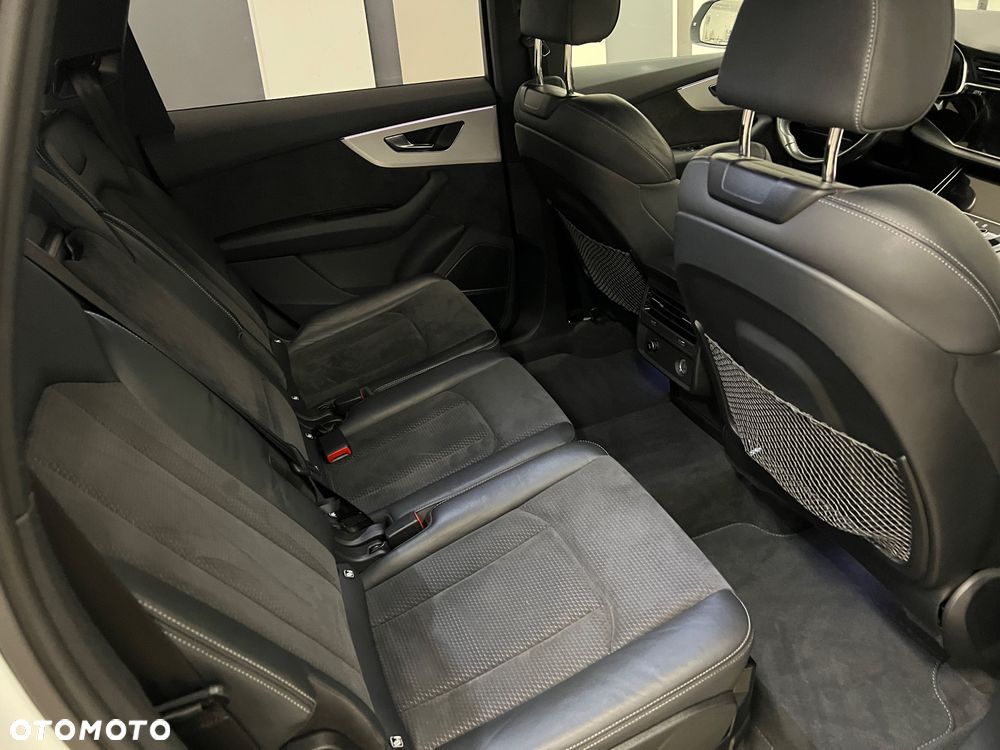 Audi Q7 50 TDI mHEV Quattro S Line Tiptr - 13