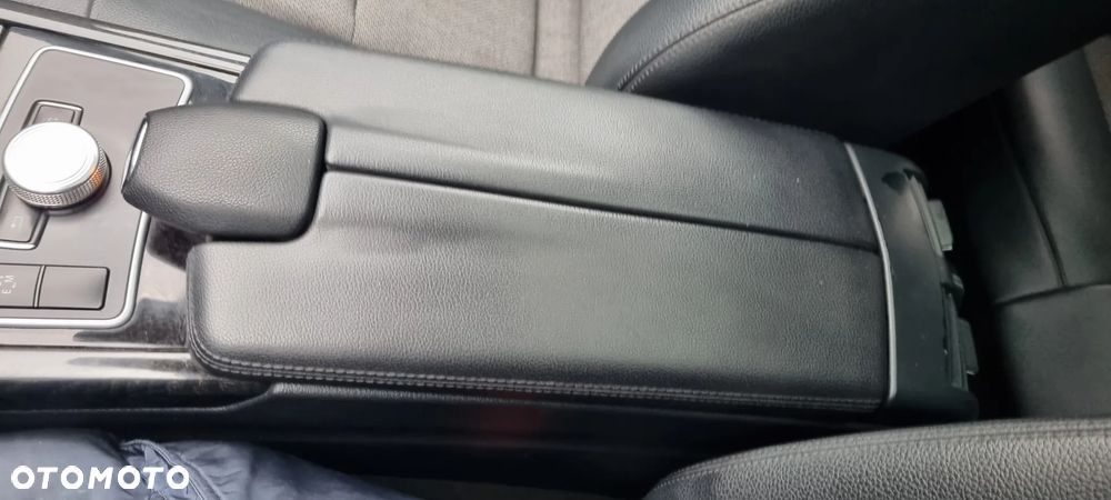Mercedes-Benz Klasa E 350 CDI 4-Matic BlueEff Avantgarde - 24
