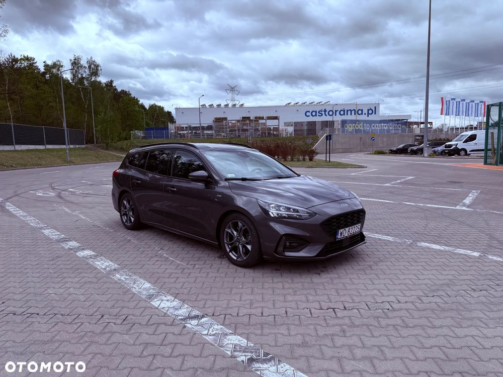 Ford Focus 1.5 EcoBoost ST-Line - 9