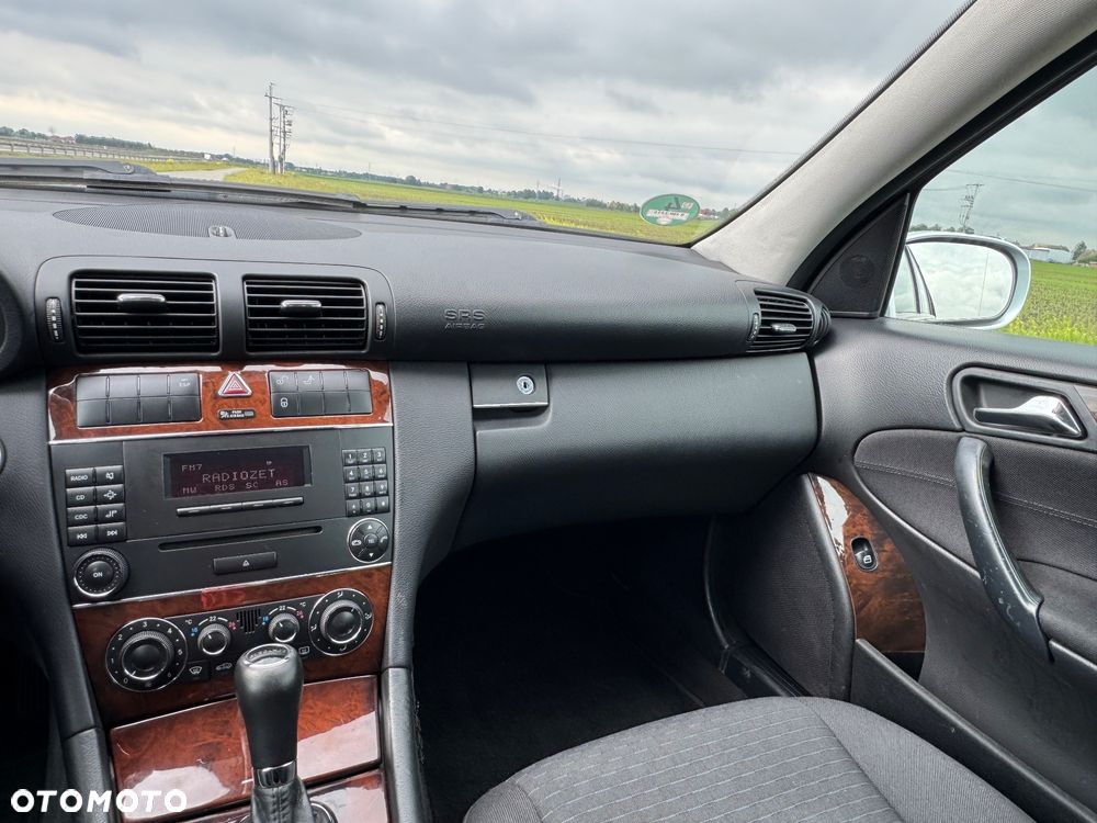 Mercedes-Benz Klasa C 200 Kompressor Automatik Elegance - 27