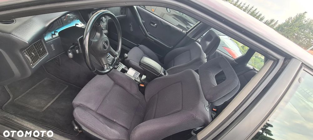 Audi 80 2.0 E - 10