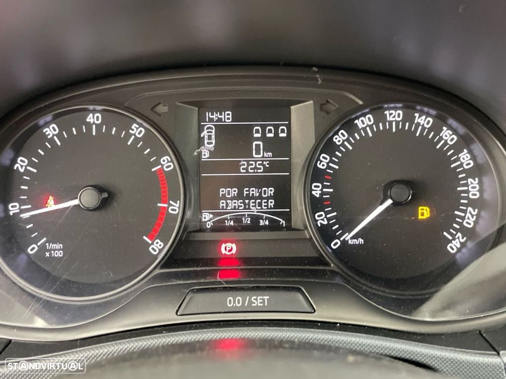 Skoda Fabia 1.0 Active - 9