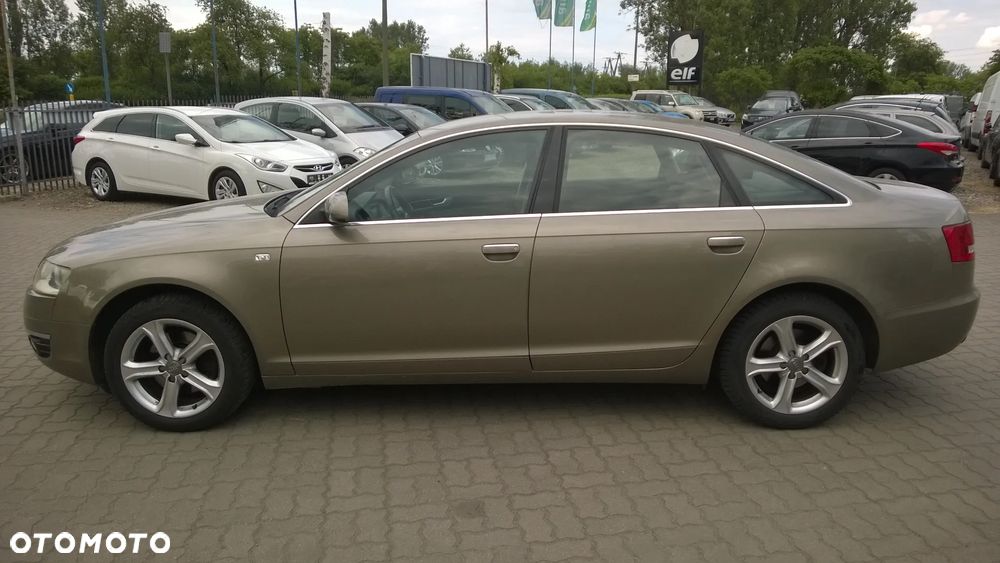 Audi A6 Limousine 2.4 - 3