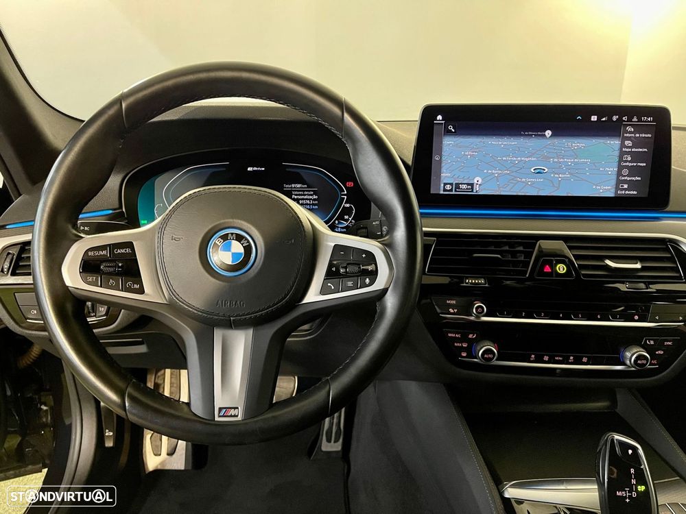 BMW 520 e Pack M - 21