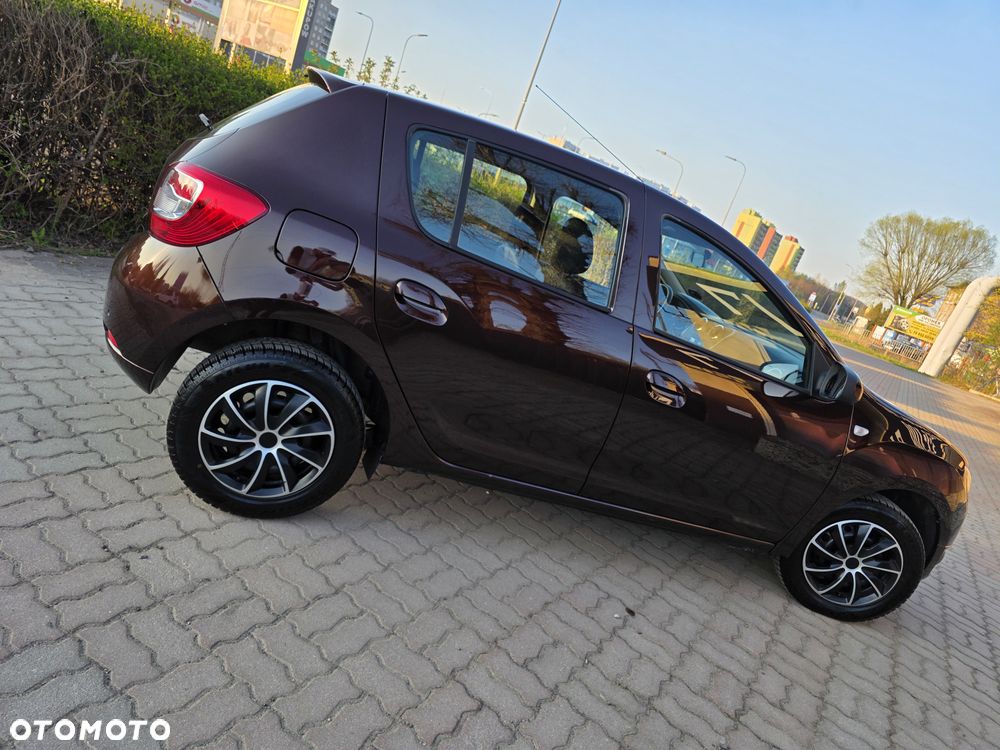 Dacia Sandero 1.2 16V 75 Celebration - 28