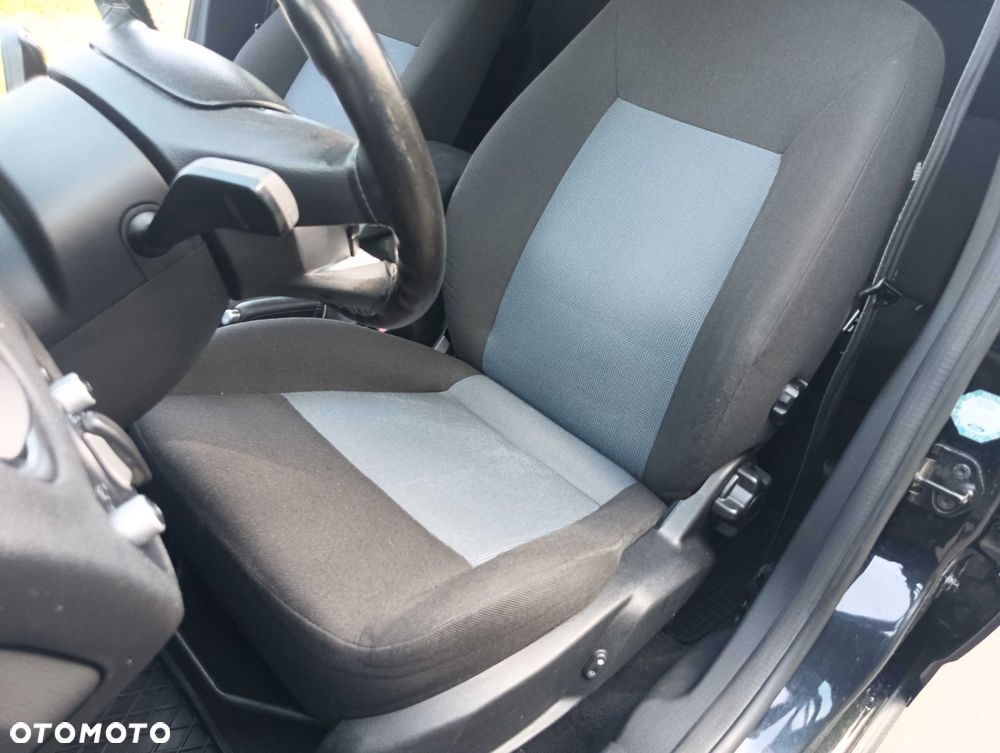 Ford Mondeo - 8