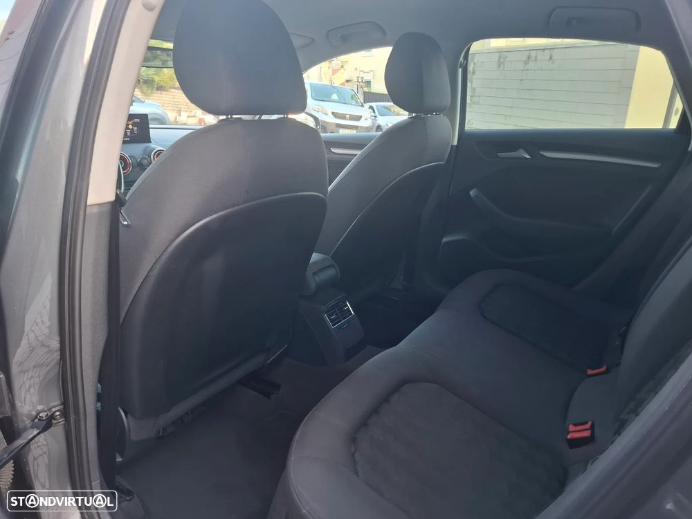 Audi A3 Limousine 1.6 TDI Advance - 34