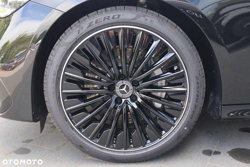 Mercedes-Benz Klasa E - 27