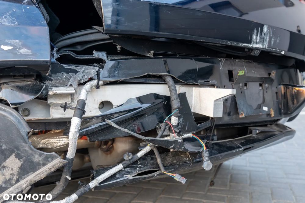 Aston Martin DB11 Standard - 14