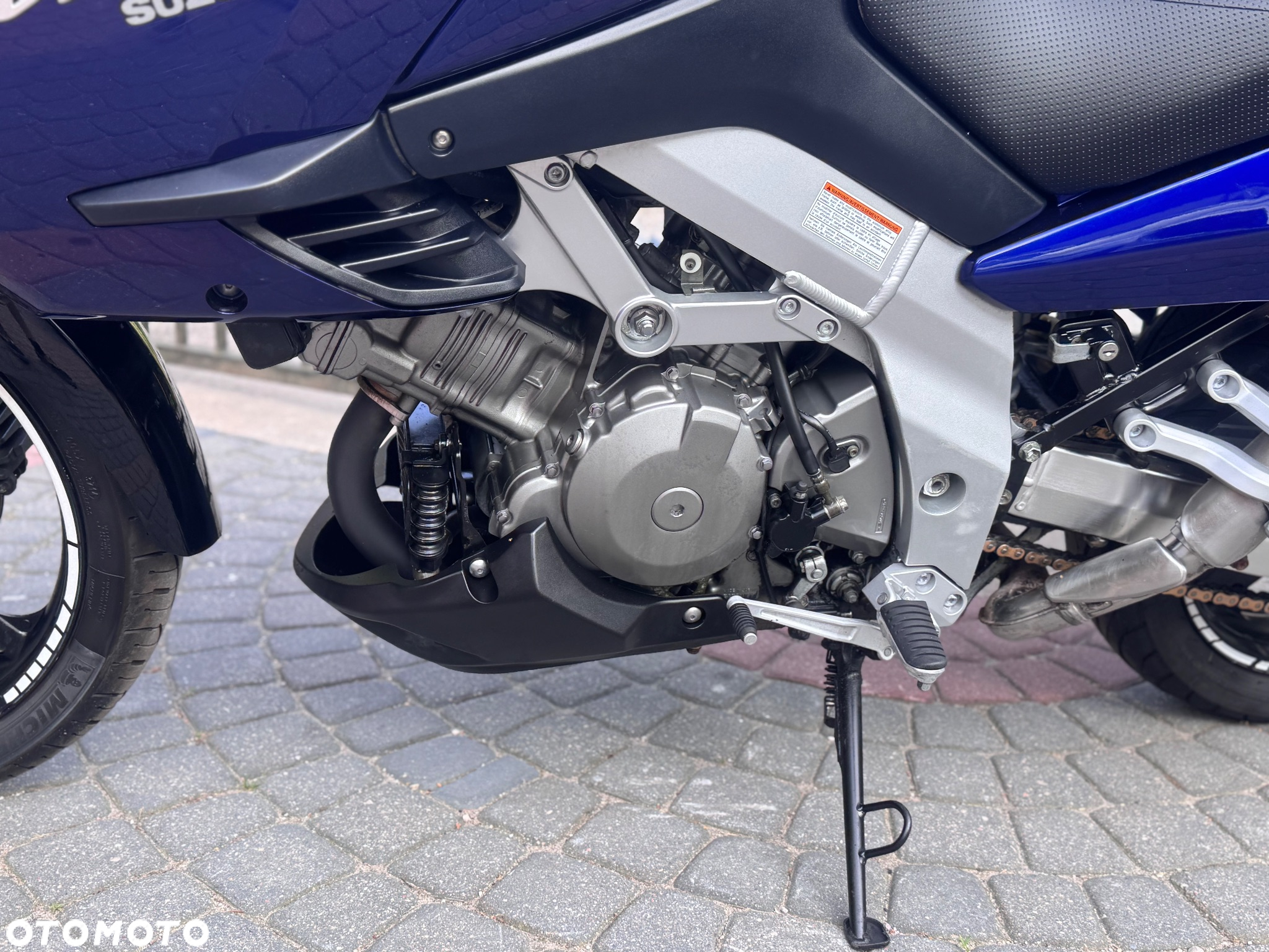Suzuki DL - 16