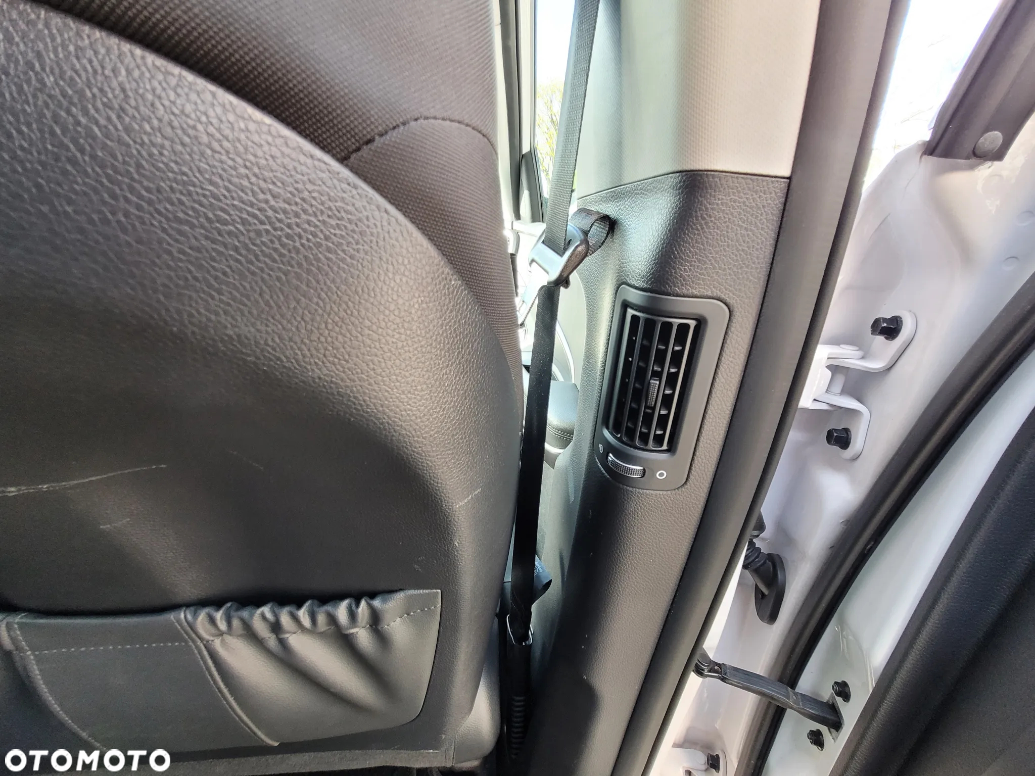 Hyundai Santa Fe 2.0 CRDi Style 4WD - 23