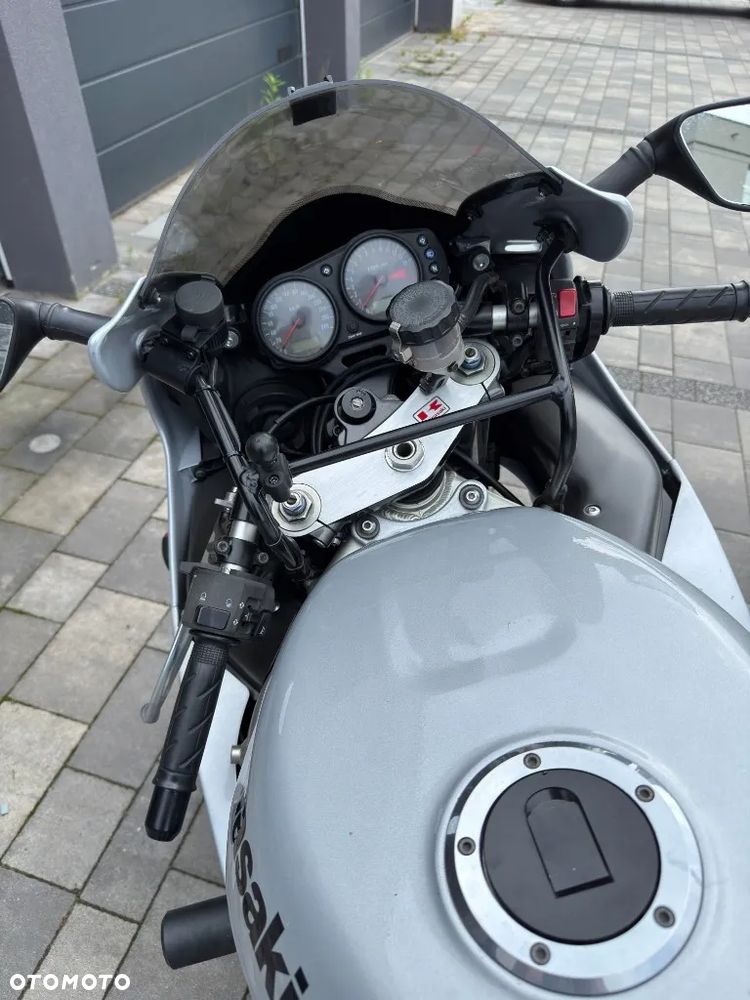 Kawasaki ZXR - 4