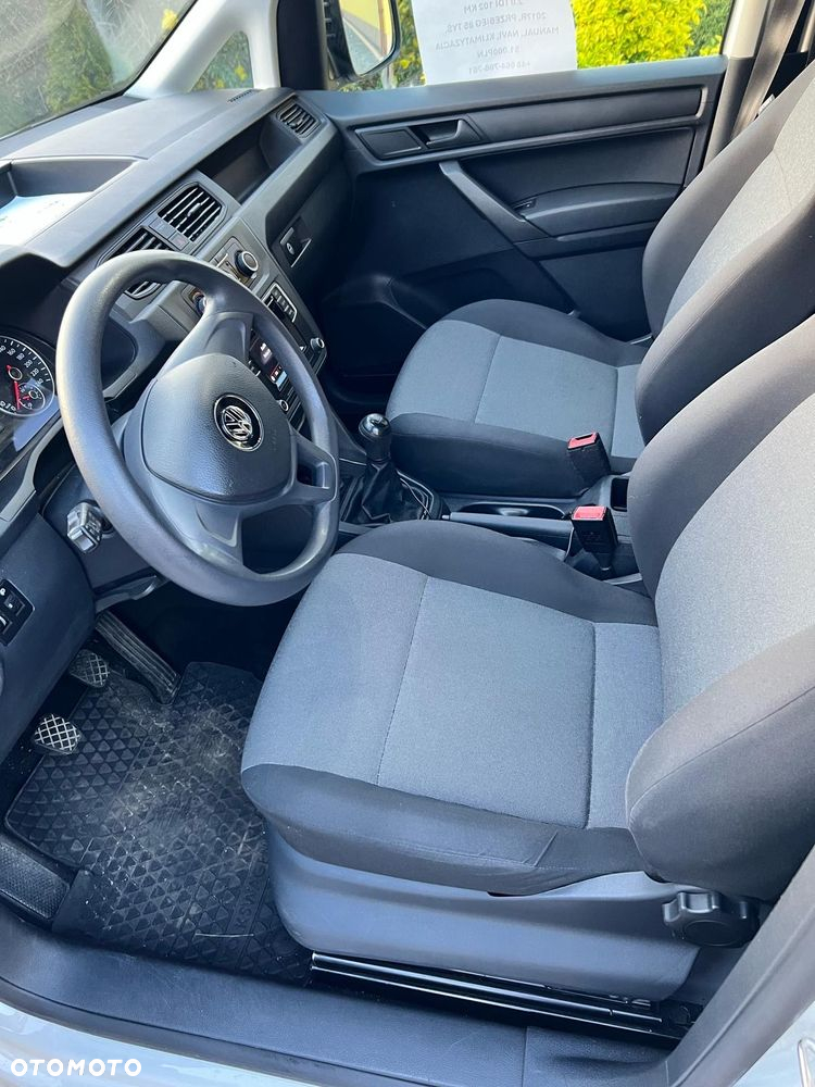 Volkswagen Caddy - 10