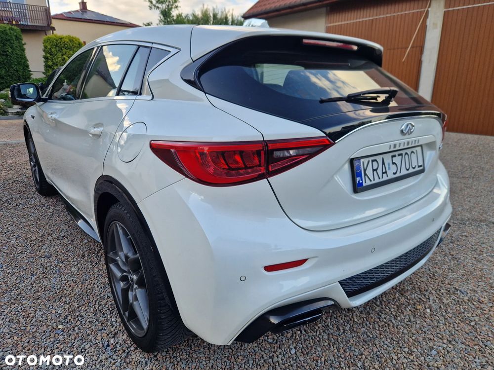 Infiniti Q30 1.5d Premium - 4