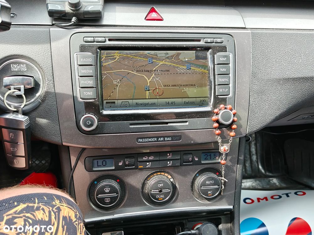 Volkswagen Passat 1.9 TDI Comfortline Family - 23