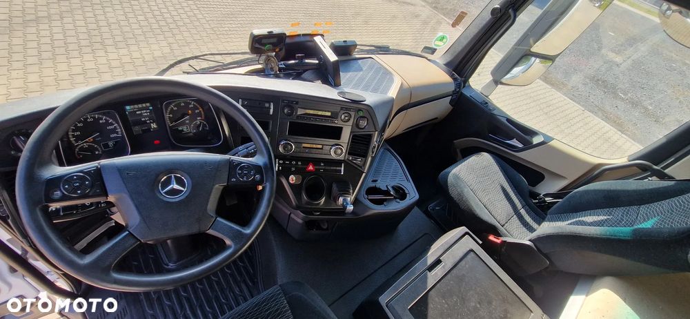 Mercedes-Benz Actros 1830 - 28