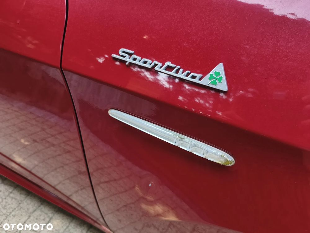 Alfa Romeo Giulietta 2.0 JTDM Distinctive - 6