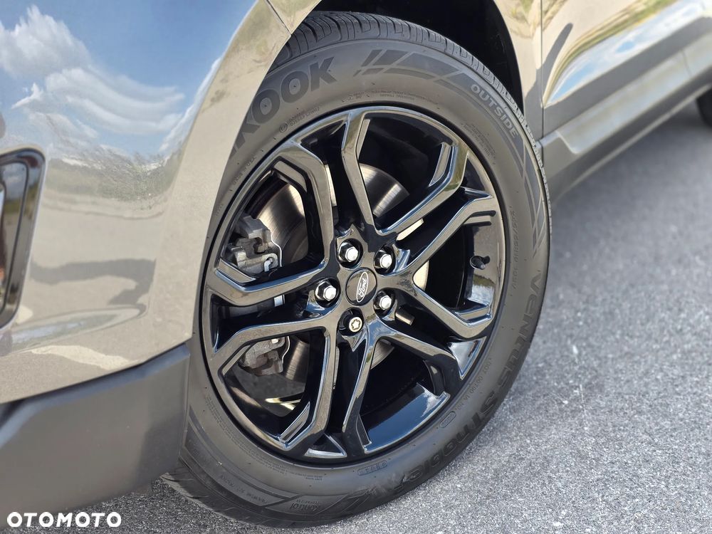 Ford Edge - 4