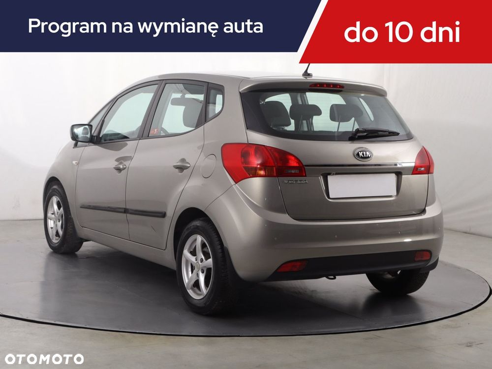 Kia Venga - 6