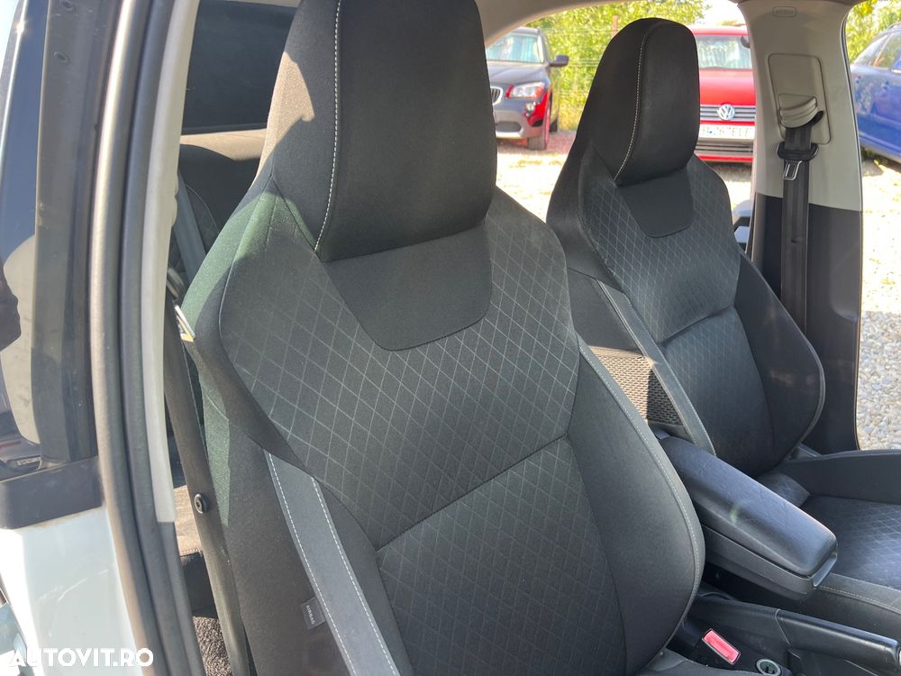 Skoda RAPID 1.6 TDI Ambition - 16